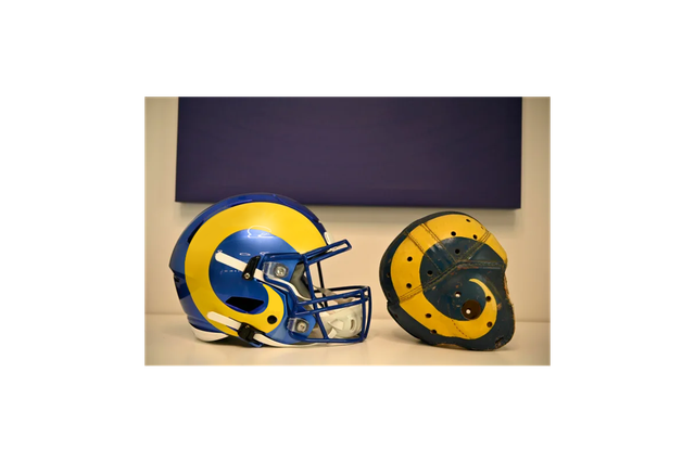 Rams-helmets-2022-vs-1946.png
