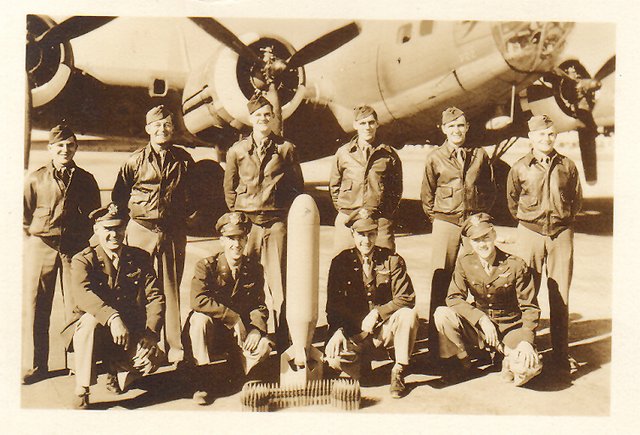 Dad-1943-Crew.jpg